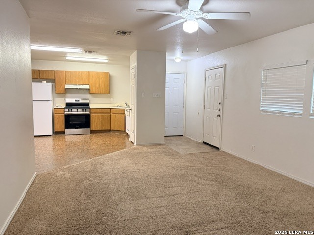 11703 Capotillo Property Photo 4