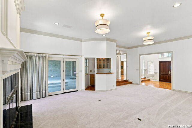 5 Sandhurst Ln Property Photo 5