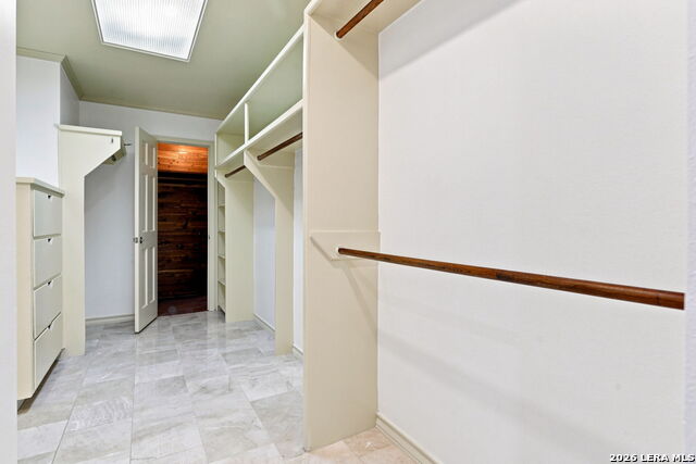 5 Sandhurst Ln Property Photo 20