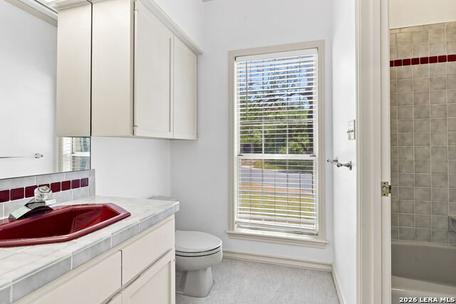 5 Sandhurst Ln Property Photo 28