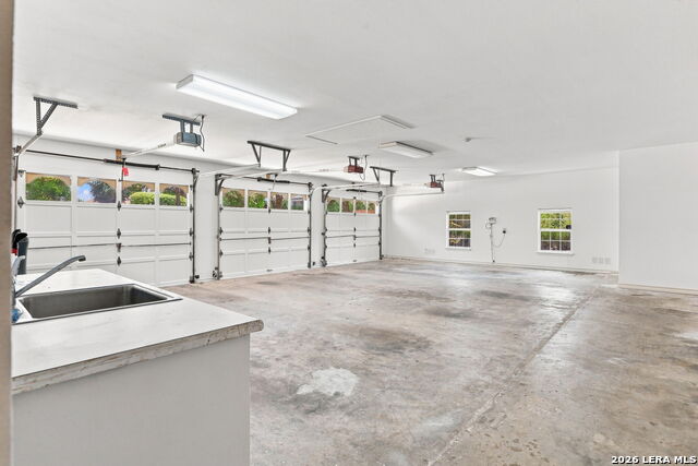 5 Sandhurst Ln Property Photo 31