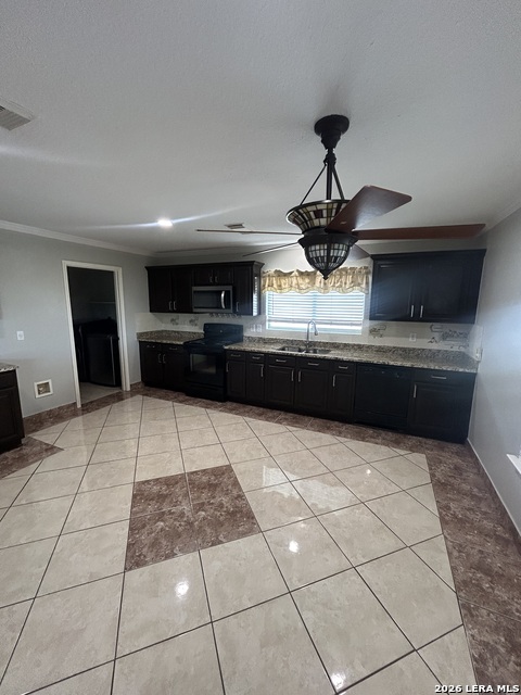 14606 Mountainside Property Photo 6
