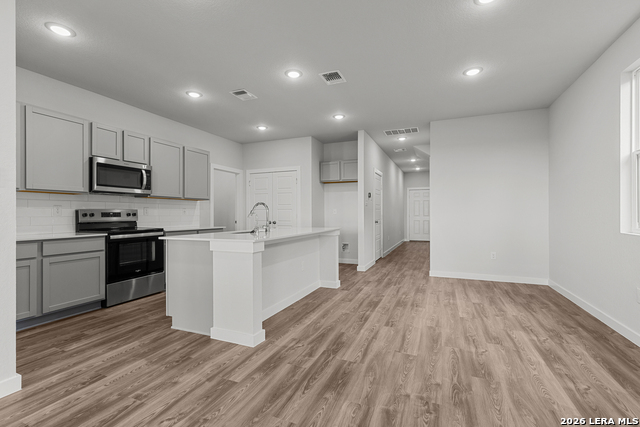 9971 Chavaneaux Lndg Property Photo 7