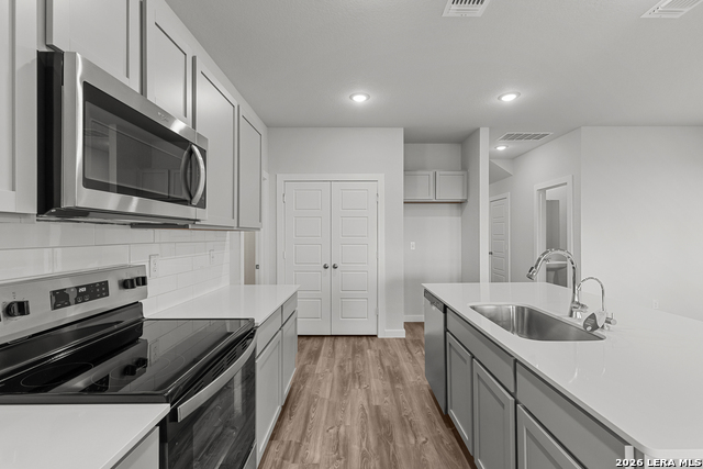 9971 Chavaneaux Lndg Property Photo 10