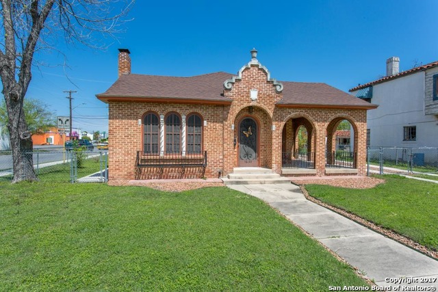 1633 W Kings Hwy Property Photo