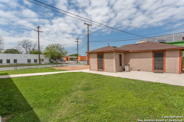 1633 W Kings Hwy Property Photo 24
