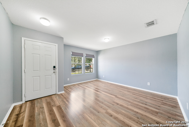3612 Mistik Mdws Property Photo 5