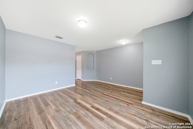 3612 Mistik Mdws Property Photo 7