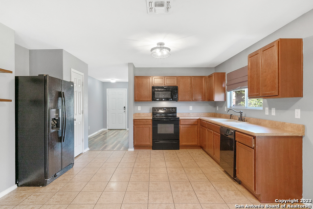 3612 Mistik Mdws Property Photo 10