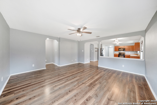 3612 Mistik Mdws Property Photo 15