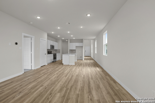 4434 Danforth St Property Photo 5
