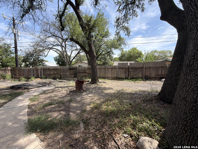 114 Maplewood Property Photo 3