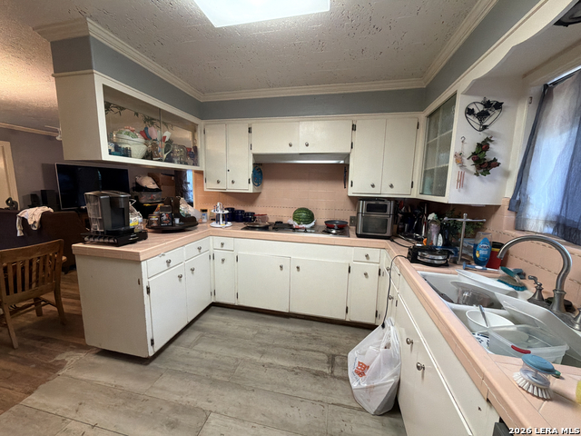 114 Maplewood Property Photo 6