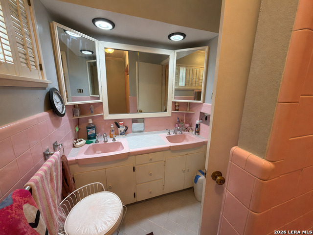 114 Maplewood Property Photo 10