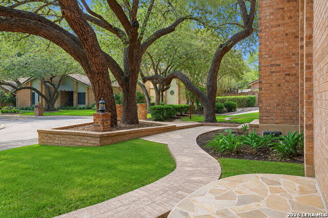 1800 Shadow Park St Property Photo 4