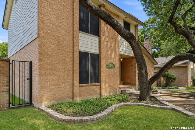 1800 Shadow Park St Property Photo 6