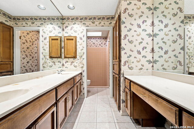 1800 Shadow Park St Property Photo 24