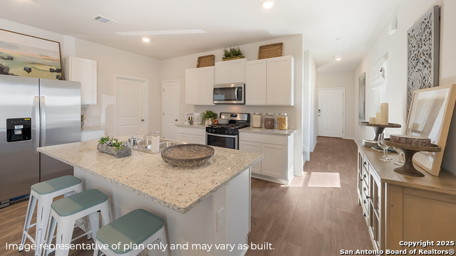 10706 Dazzle Property Photo 6