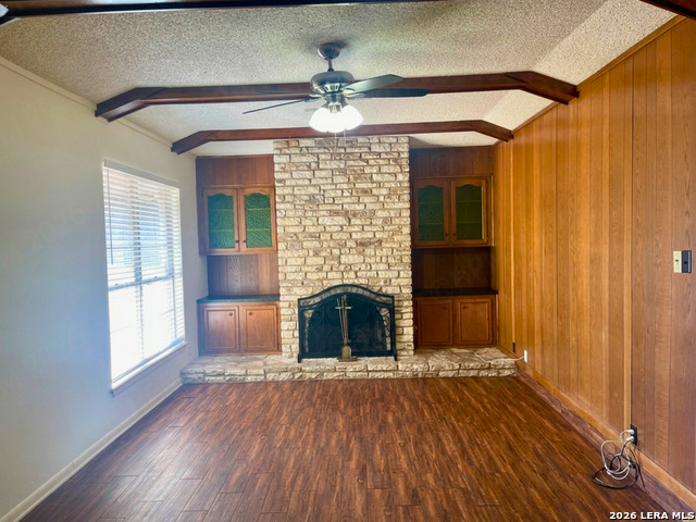 3435 Sugarhill Dr Property Photo 4