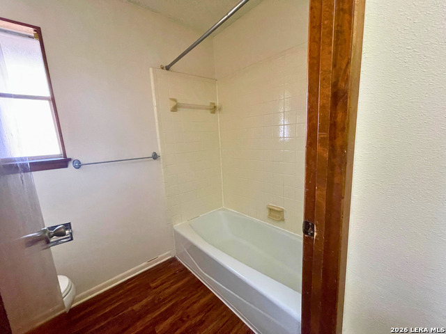3435 Sugarhill Dr Property Photo 16