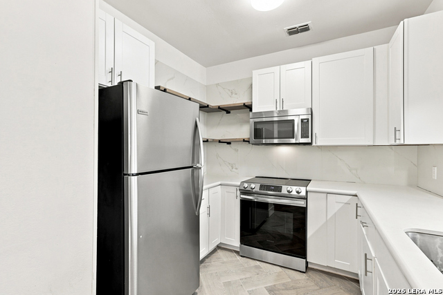 13014 Trent St Property Photo 10