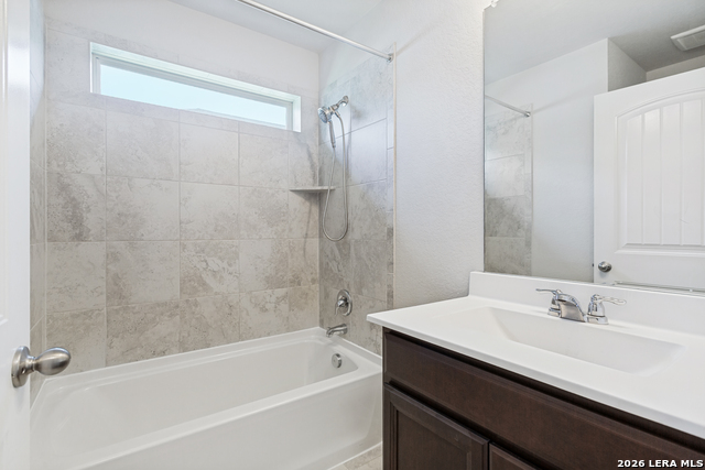 6818 Dashmoor Crk Property Photo 8