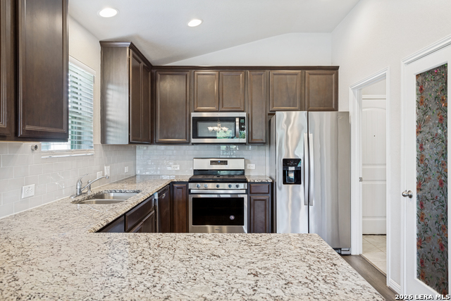 6818 Dashmoor Crk Property Photo 16