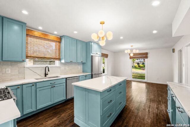 710 Wiltshire Property Photo 9