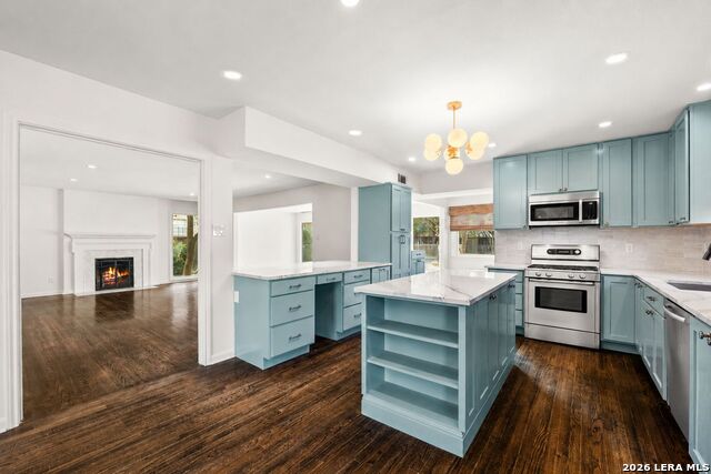 710 Wiltshire Property Photo 11