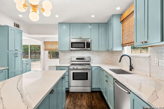 710 Wiltshire Property Photo 12