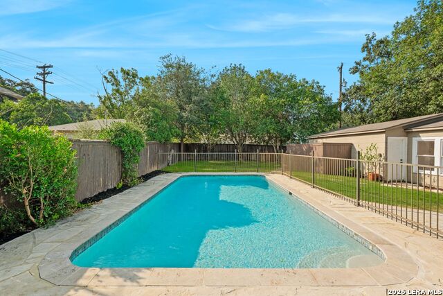 710 Wiltshire Property Photo 26