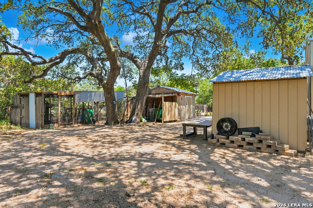 735 Park St Property Photo 4