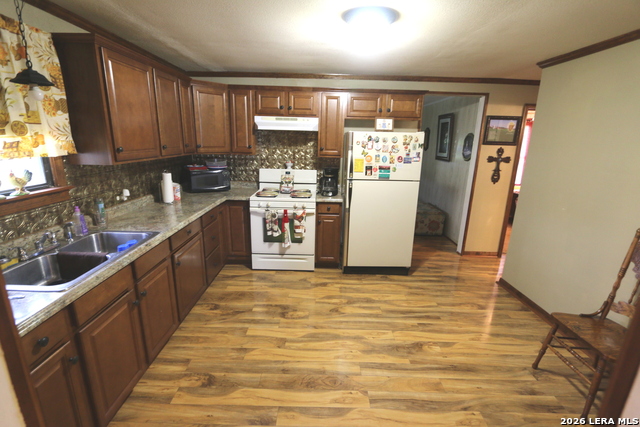 10961 Kosub Ln Property Photo 15