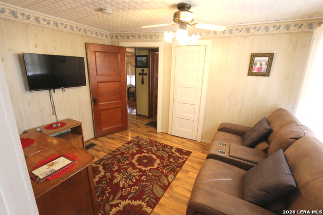 10961 Kosub Ln Property Photo 21