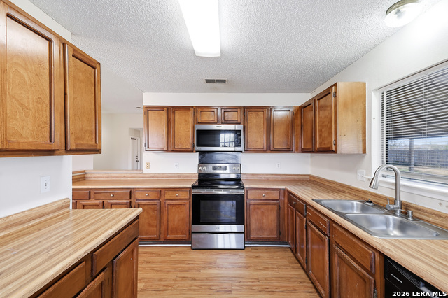 10434 Shallow Xing Property Photo 9