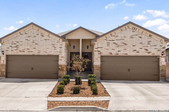 9216 Canyon Bnd Property Photo 3