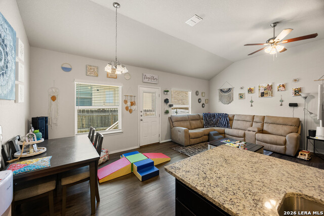 9216 Canyon Bnd Property Photo 9