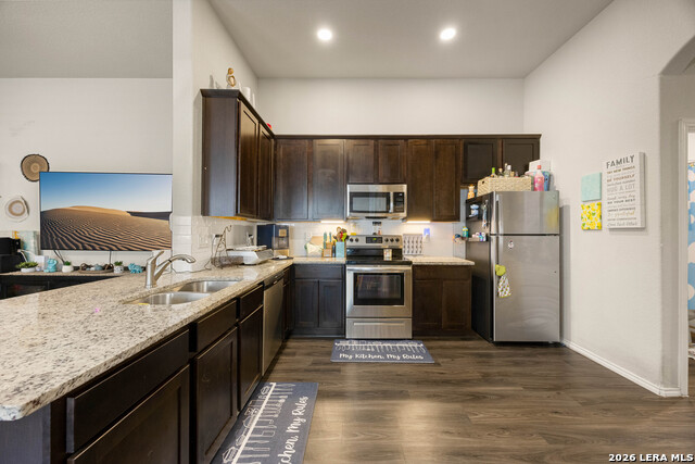9216 Canyon Bnd Property Photo 12