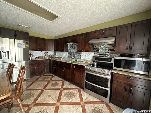 9939 Sunset Pl Property Photo 4