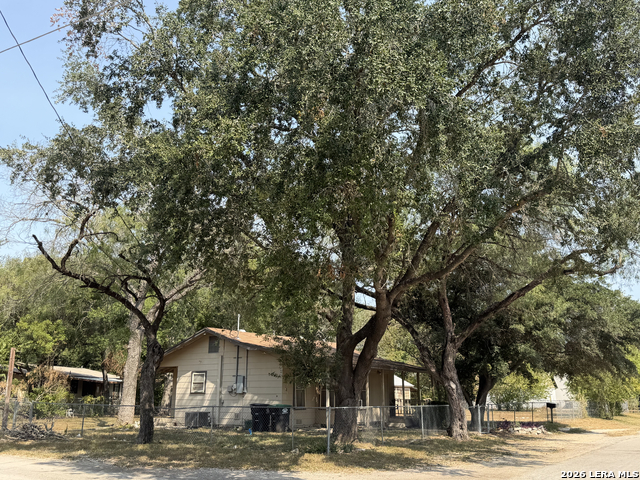 1315 Isabella Property Photo 1