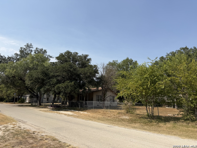 1315 Isabella Property Photo 3