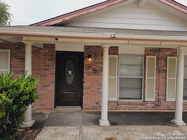 6700 Yellow Rose St Property Photo 6