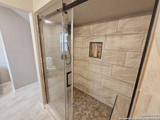 6700 Yellow Rose St Property Photo 28
