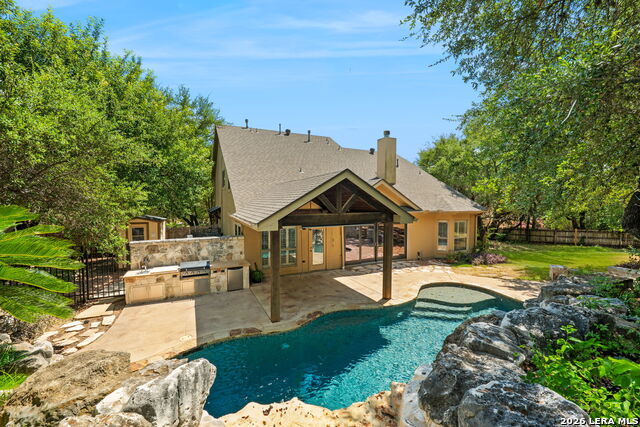 8255 Colonial Woods Property Photo 1