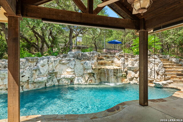 8255 Colonial Woods Property Photo 9