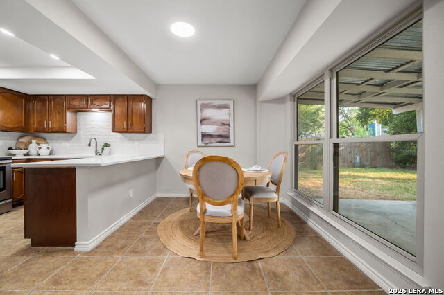 8234 Meadow Sun St Property Photo 13