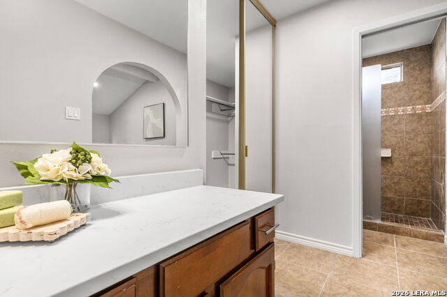 8234 Meadow Sun St Property Photo 27