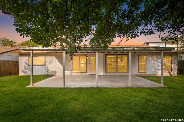 8234 Meadow Sun St Property Photo 34