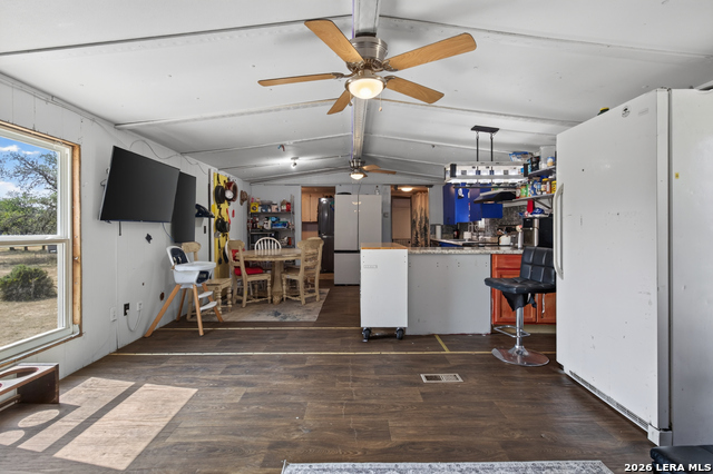 1235 Gayle Property Photo 6