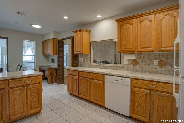 213 Fenwick Property Photo 16